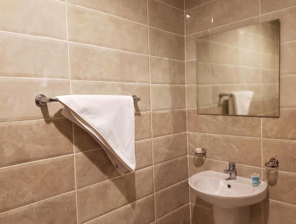Al Muhanna Plaza Luxury Plus Salmiya Buitenkant foto